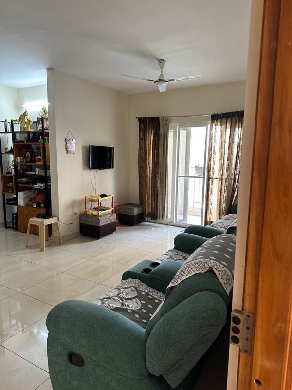2.5 BHK + Pooja Room Apartment For Rent in Shriram Luxor