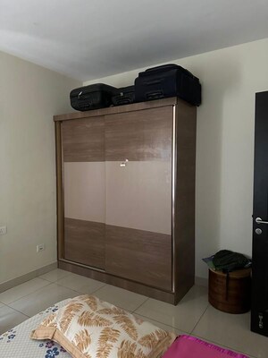 Bathroom in 2.5 BHK Apartment at Shriram Luxor, Hennur Road – for Rent