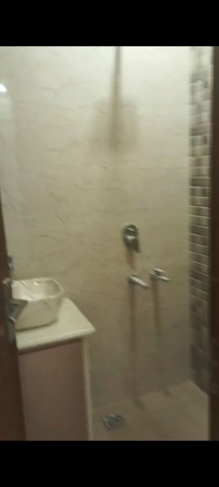 Bathroom, dayanand colony 2 Bedroom 900 Sq.Ft. Builder Floor In Dayanand Colony Delhi 10262491