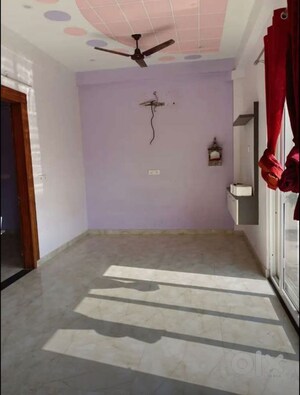 Bedroom in 1 BHK Builder Floor at Gomti Nagar – for Rent