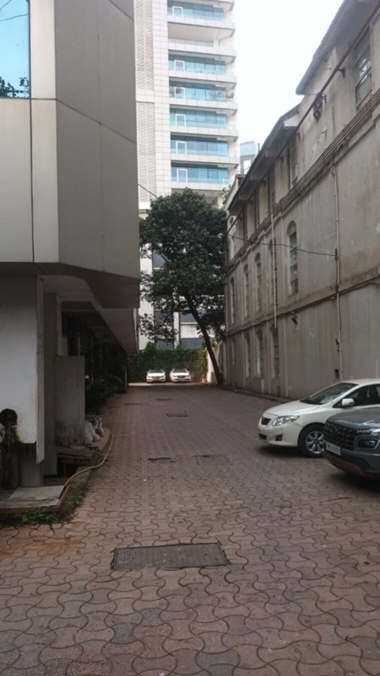  Parking, lodha-complex-lower-parel Commercial Office Space in IT/SEZ 54000 Sq.Ft. In Lower Parel Mumbai 10262539