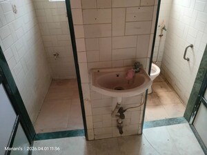 Bathroom in 1 RK Apartment at Mulund West – for Rent