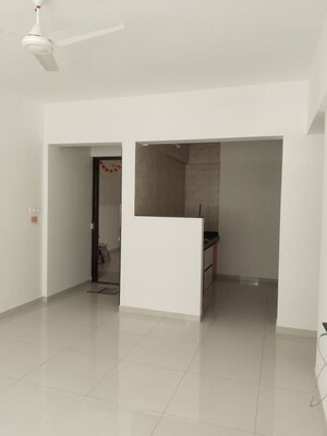 Room in 2 BHK Apartment at Utsav 51 Balewadi Residences, Balewadi – for Rent