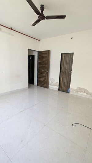 Room in 2 BHK Apartment at Indrani CHS, Ghatkopar East – for Rent