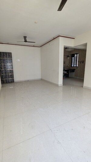 Room in 2 BHK Apartment at Indrani CHS, Ghatkopar East – for Rent