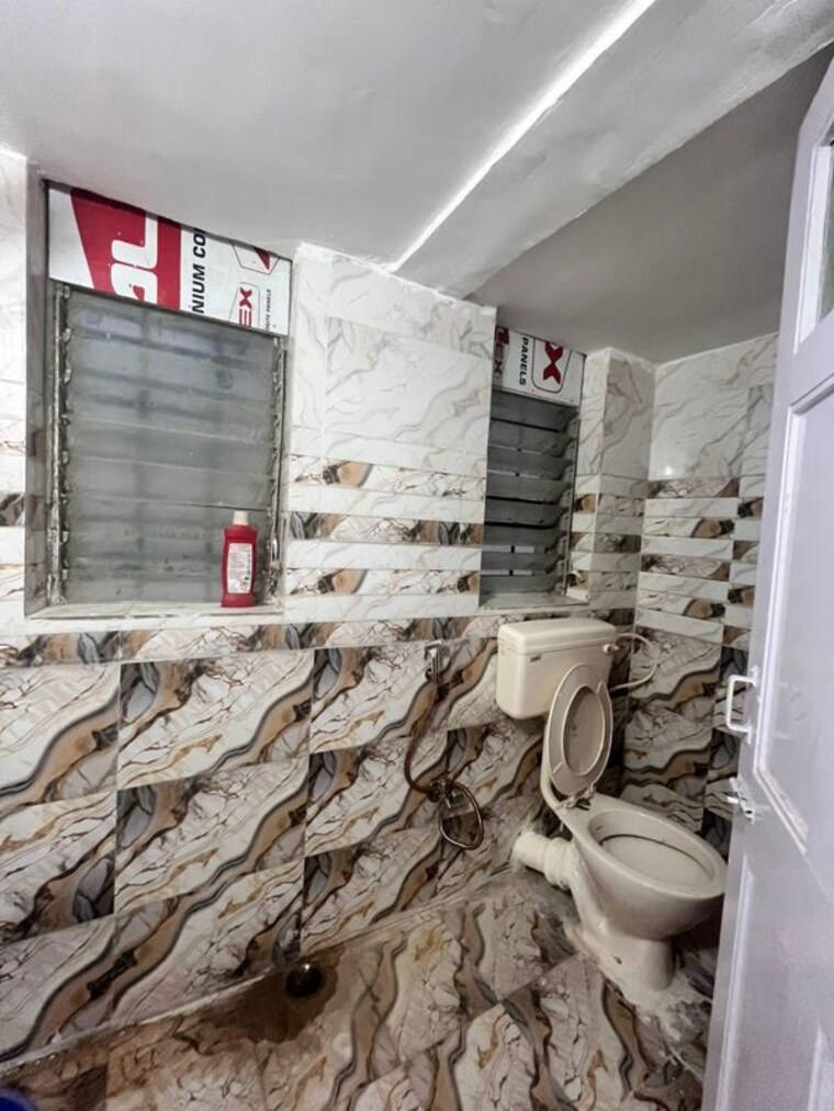 undefined, seven bunglow 2 Bedroom 600 Sq.Ft. Apartment In Seven Bunglow Mumbai 10262581