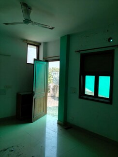 3 BHK + Study Room Builder Floor For Rent in Chittaranjan Park