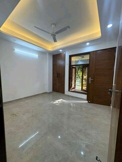 1 BHK + Servant Room Apartment For Rent in Chattarpur
