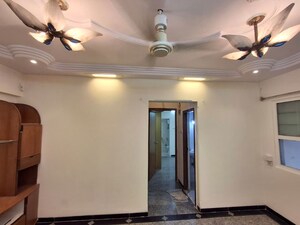 Room in 2 BHK Apartment at Mit Niketan, Kandivali East – for Sale