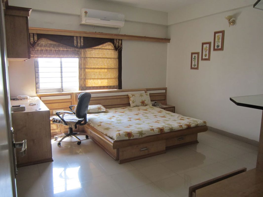 1 Rk+ Study Room,Extra Room Apartment For Rent in Satguru Heights