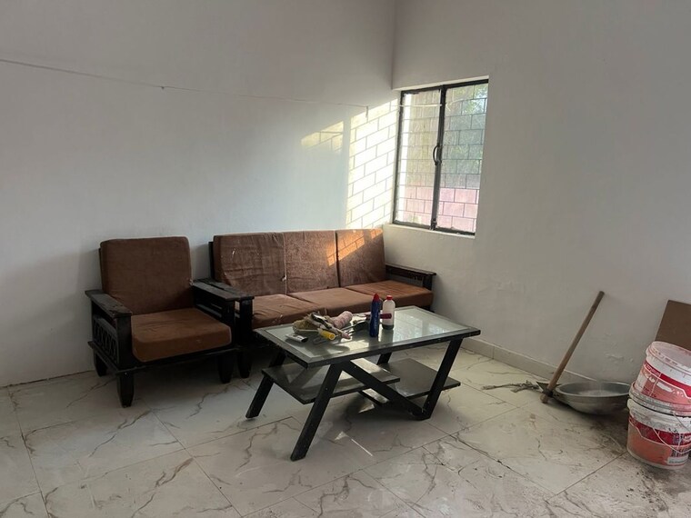 Living Room, alpha ii greater noida 3 Bedroom 200 Sq.Mt. Independent House In Alpha Ii Greater Noida Greater Noida 10262602