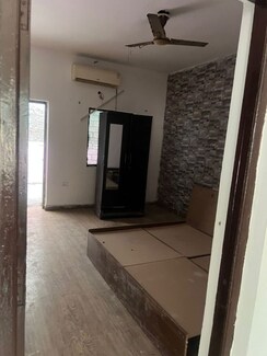 3 BHK + Servant Room Independent House For Rent in Alpha II Greater Noida