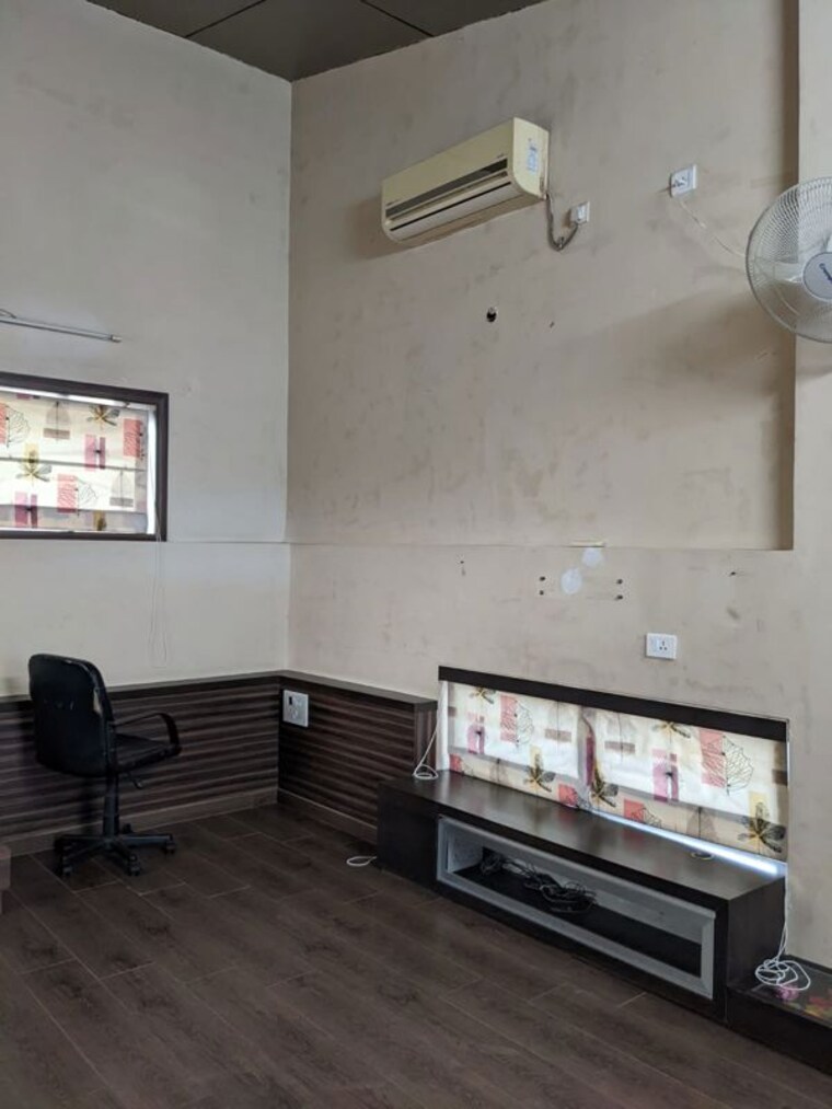 Kitchen, rama-capriccio-phase-i 4 Bedroom 1800 Sq.Ft. Penthouse In Wakad Pune 10262618