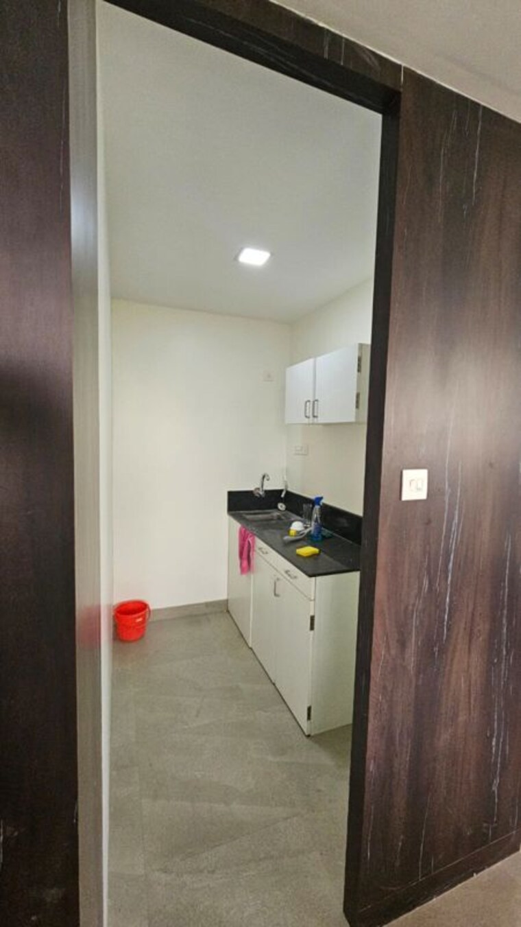 Team Area, deron-heights Commercial Office Space 1000 Sq.Ft. In Pashan Pune 10262660