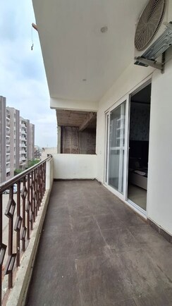 3 BHK Apartment For Rent in Bollywood Esencia
