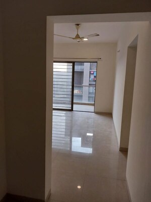 Room in 3.5 BHK Apartment at Goel Ganga Utopia, Bavdhan – for Sale