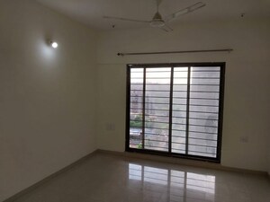 Room in 3.5 BHK Apartment at Goel Ganga Utopia, Bavdhan – for Sale