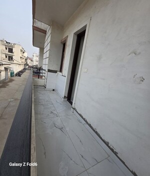 Balcony in 1 BHK Apartment at Chattarpur – for Rent