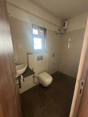 Bathroom in 2 BHK Apartment at Shapoorji Pallonji Alpine 2, Kandivali East – for Rent