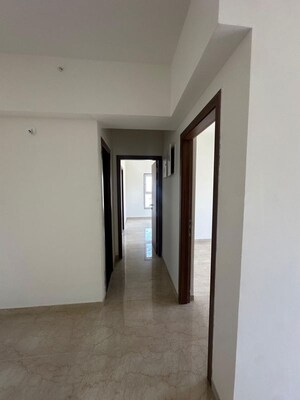 Room in 2 BHK Independent House at Jasdanwala Building, Bhuleshwar – for Rent