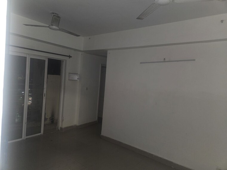 Room, paras-tierea 2 Bedroom 825 Sq.Ft. Apartment In Sector 137 Noida 10262715