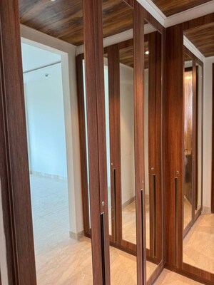 Building Lobby in 4 BHK Apartment at Ambience Creacions, Sector 22 – for Rent