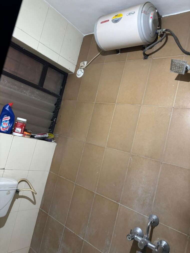 Bathroom, mittal-parkwayz 2 Bedroom 1050 Sq.Ft. Apartment In Wakad Pune 10262710