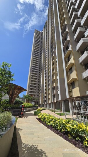 2 BHK Apartment – Exterior View View at Chandak 34 Park Estate, Goregaon West - for Rent
