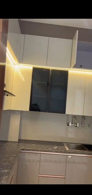 Furnished Amenities in 3 BHK Builder Floor at Raghu Nagar – for Sale