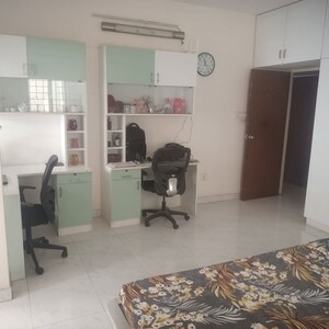 Room in 3 BHK Apartment at Mahaveer Springs, Jp Nagar – for Rent