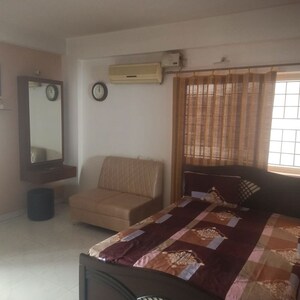 Room in 3 BHK Apartment at Mahaveer Springs, Jp Nagar – for Rent