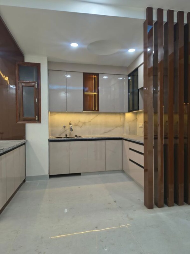 Kitchen, sector 73 3 Bedroom 1500 Sq.Ft. Apartment In Sector 73 Noida 10262800