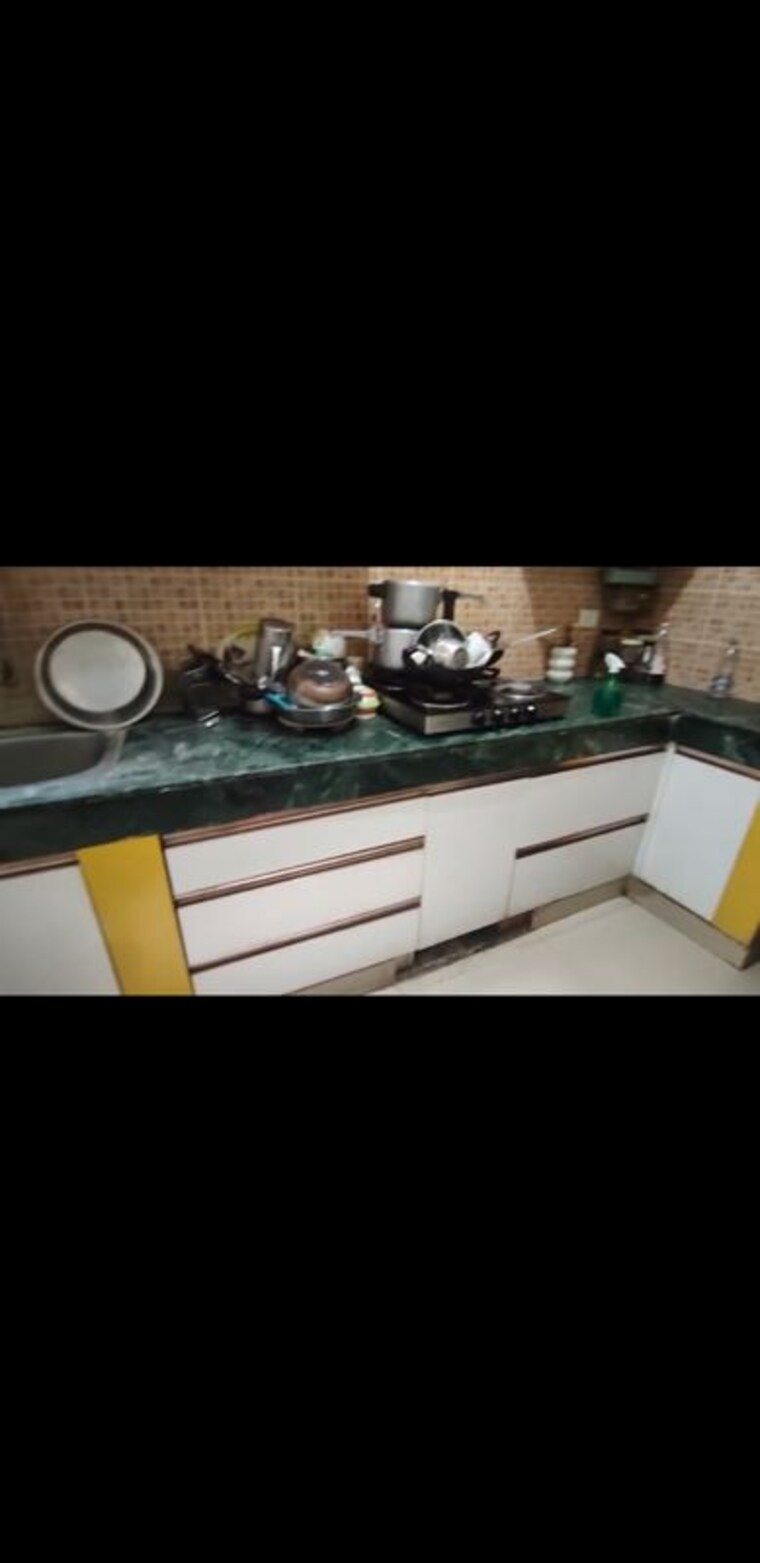 Team Area, conscient-habitat-78 2 Bedroom 645 Sq.Ft. Apartment In Sector 78 Faridabad 10262787