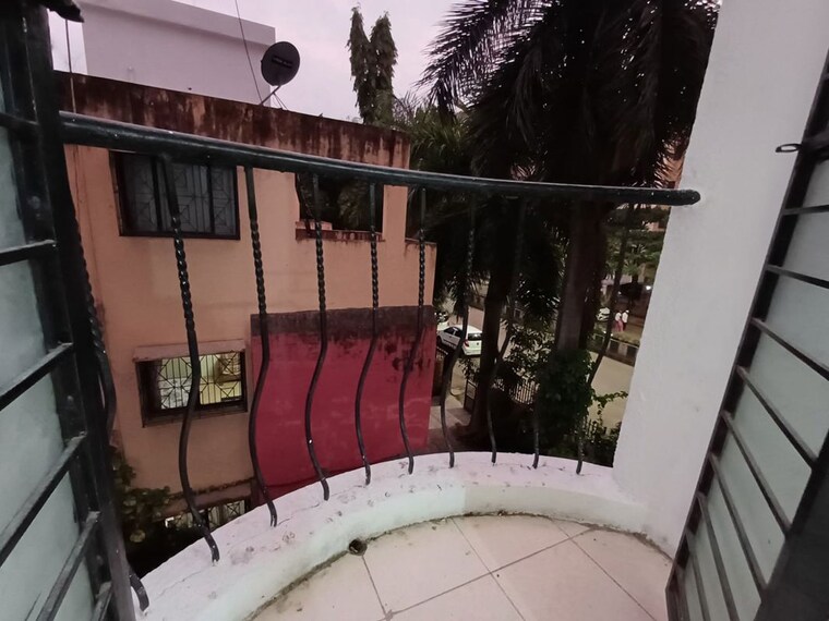 Balcony, shri-ram-nagar-society 1 Bedroom 650 Sq.Ft. Apartment In Aundh Pune 10262807