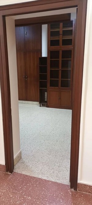 Room in 3.5 BHK Villa at Gulmohar Park – for Rent