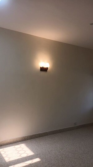 Room in 3.5 BHK Villa at Gulmohar Park – for Rent