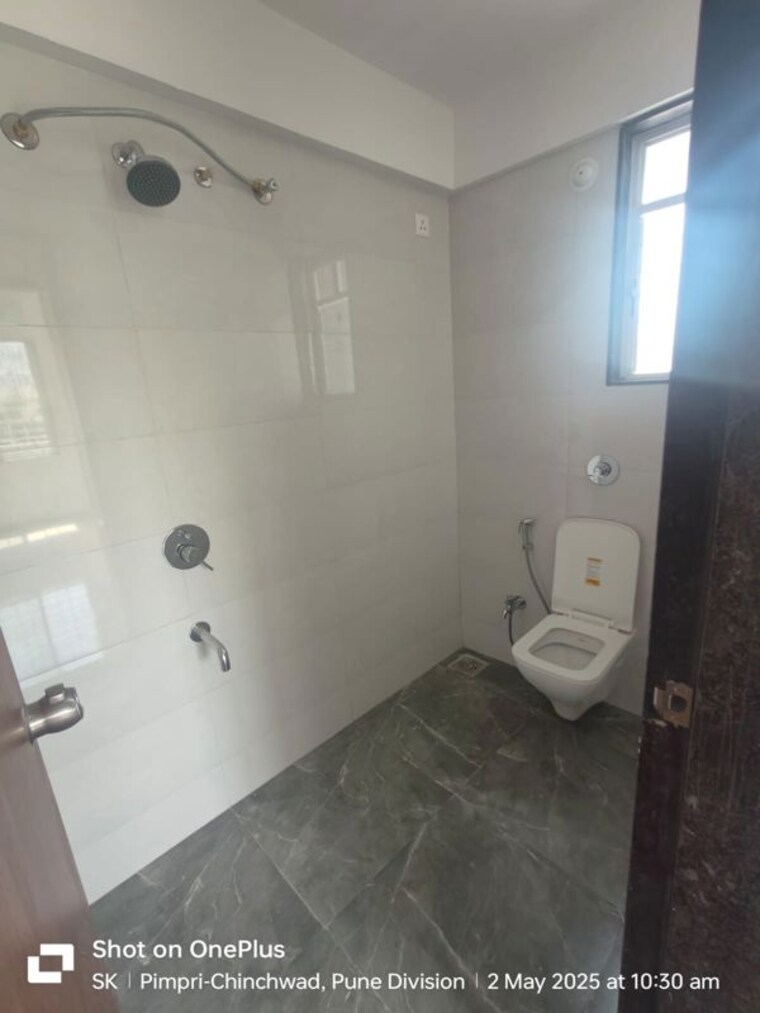 Bathroom, kumar-padmalaya 2 Bedroom 950 Sq.Ft. Apartment In Aundh Pune 10262810