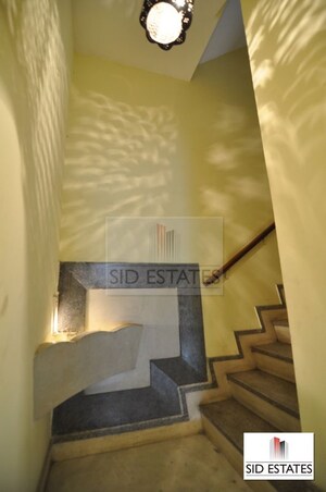Staircase in 4 BHK Villa at Nizamuddin East – for Rent