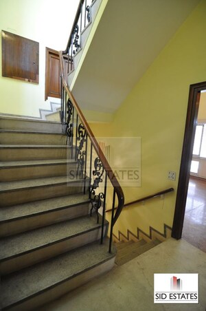 Staircase in 4 BHK Villa at Nizamuddin East – for Rent