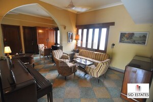 Living Room in 4 BHK Villa at Nizamuddin East – for Rent