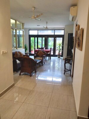 Living Room in 3 BHK Villa at Hauz Khas – for Rent