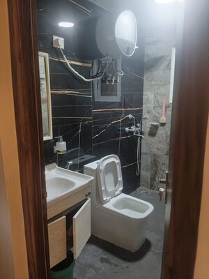 Bathroom in 3 BHK Apartment at Greenwood Apartment, Gomti Nagar – for Rent