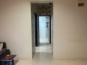 Room in 1.5 BHK Apartment at Rashmi Complex Teen Hath Naka, Dharamveer Nagar – for Rent