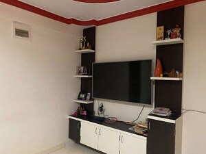 Furnished Amenities in 1.5 BHK Apartment at Rashmi Complex Teen Hath Naka, Dharamveer Nagar – for Rent