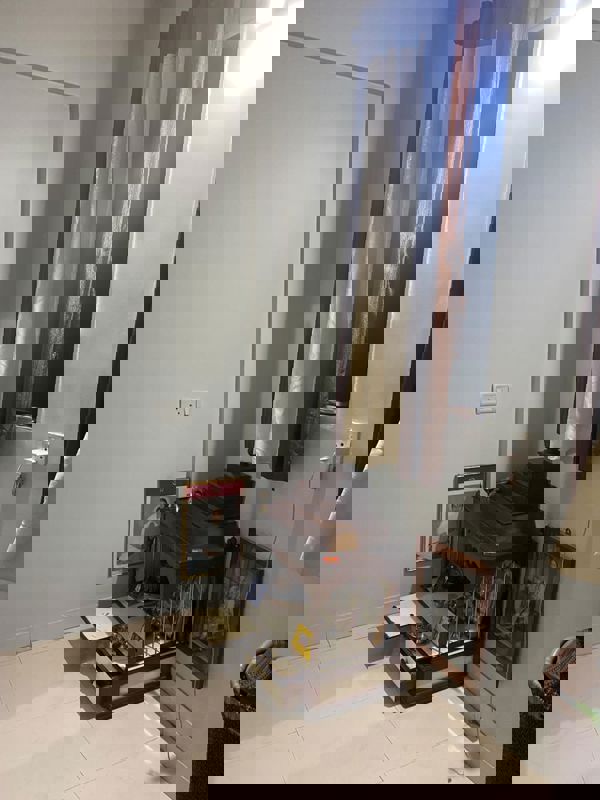 1.5 BHK + Servant Room 650 Sq.Ft. Apartment in Rashmi Complex Teen Hath Naka