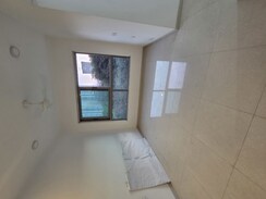 Office Space For Rent in Shahs Avenue