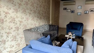 Living Room in 6+ BHK Builder Floor at Panchsheel Enclave – for Sale