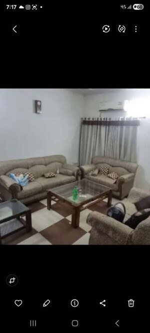 3 BHK Builder Floor For Rent in Sector 43