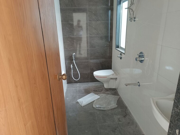 Bathroom, chirag-vijayi-jwala 2 Bedroom 642 Sq.Ft. Apartment In Goregaon West Mumbai 10262948