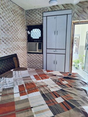 1 RK Builder Floor For Rent in Sector 50